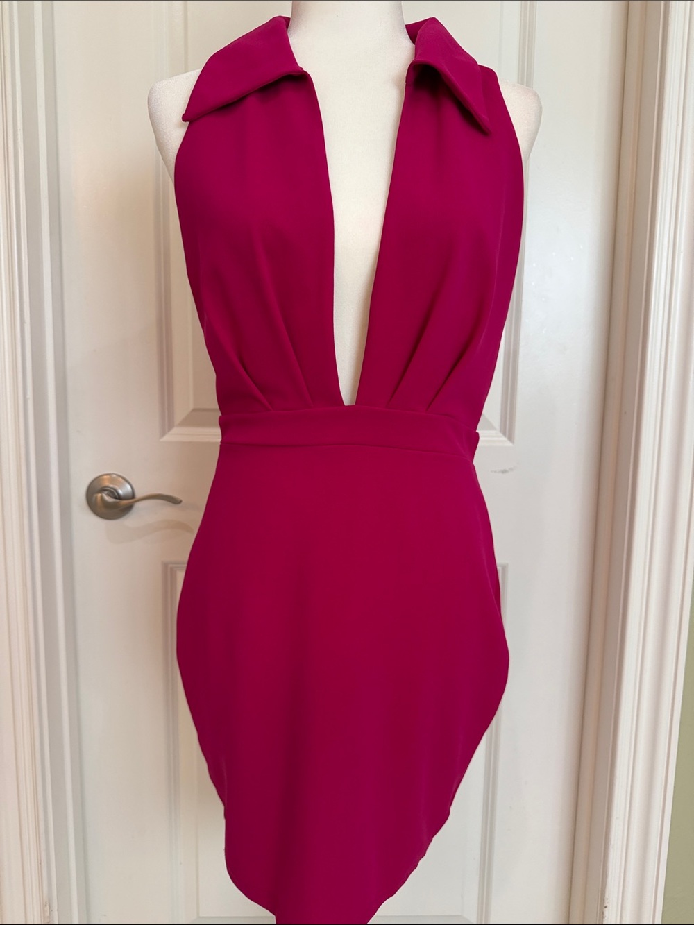 Valiant Miami Sexy Plunging Deep V-neck Dress  Fuchsia Cocktail Club Party